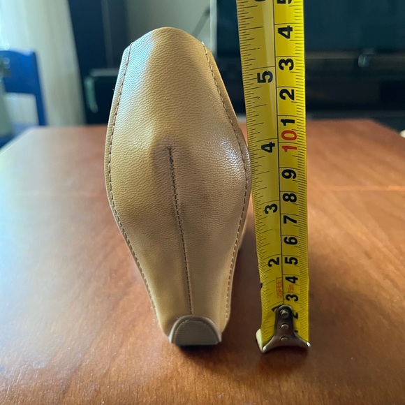 Kenneth Cole Reaction Wedges - Picture 7 of 7